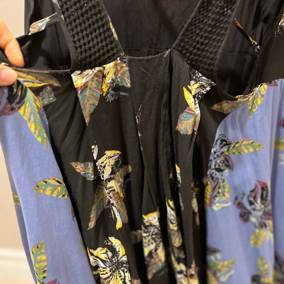 Free People Thought I Was Dreaming Black Blue Floral Mini Plunge Dress Sz S - Picture 9 of 15